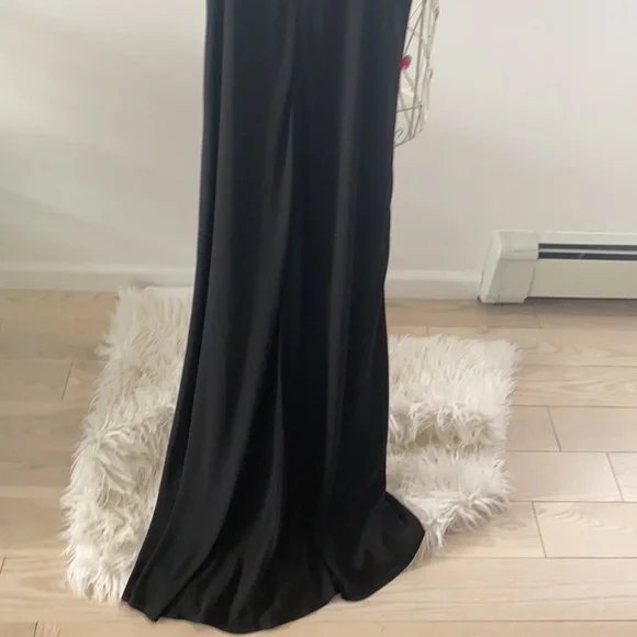 EXPRESS Black CUT-OUT Maxi Dress - Picture 10 of 12